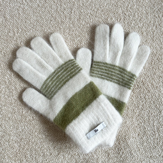 Stripy gloves