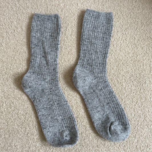 Freckle socks grey