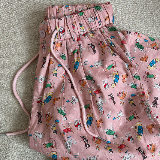 Dog print trousers pink