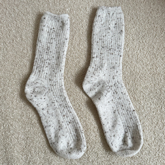 Freckle socks cream