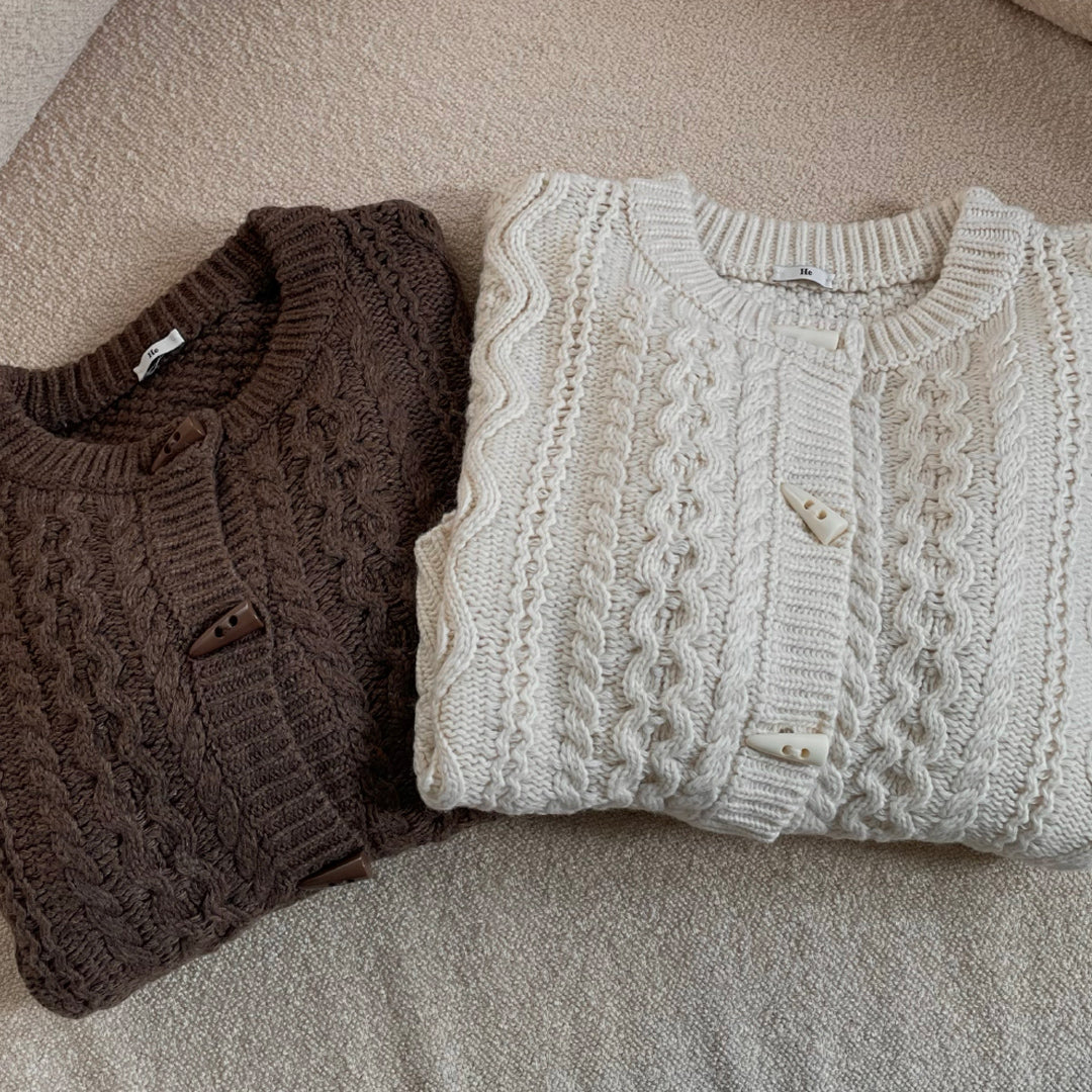 Cream cable buckle cardigan