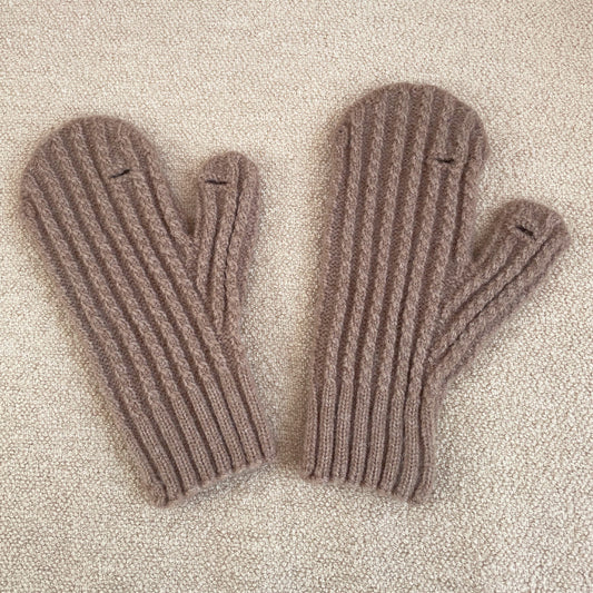 Mitten gloves light brown